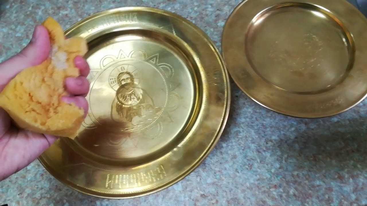 Как быстро и просто очистить подсвечник от воска